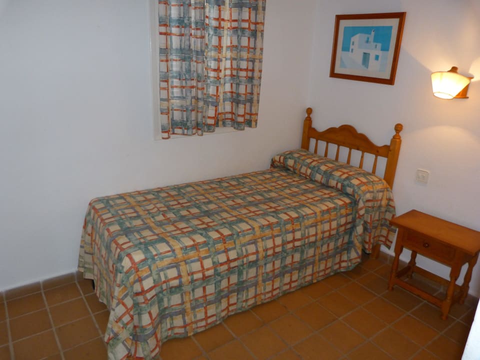 Zimmer 19, das 2. Schlafzimmer Playa Parc Apartments