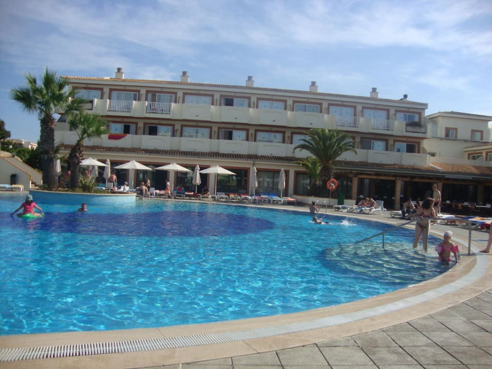 Untere Poolanlage blau punta reina