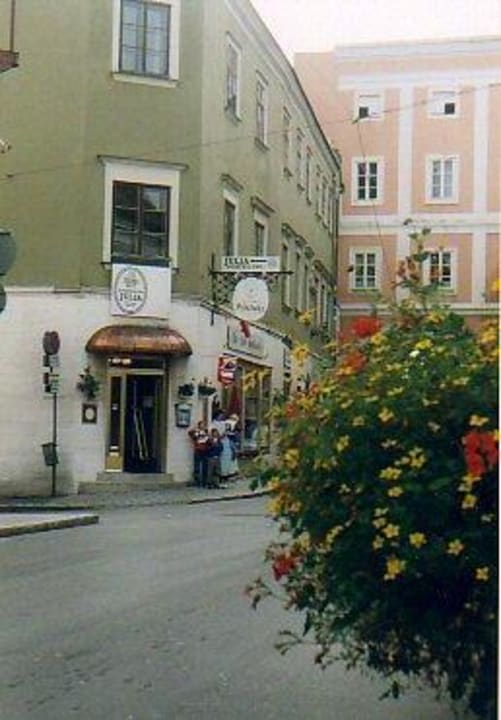 Wir liegen im Zentrum der Stadt Retz:  Zimmer frei Gästezimmer Familie Wiklicky