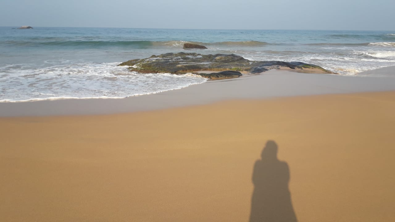 Morgens am Strand  Hiru Mudra Resort