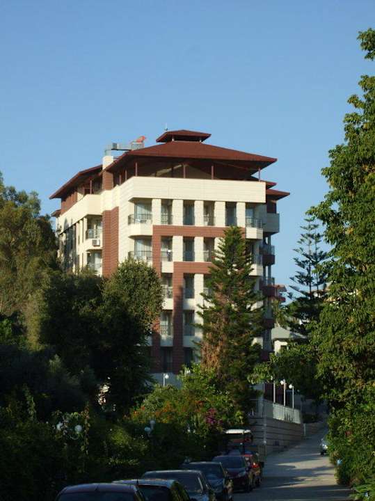 Hotel vom Strand aus gesehen Hotel Sirma