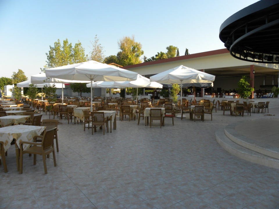 Restaurant und Barbereich Hotel Sirma