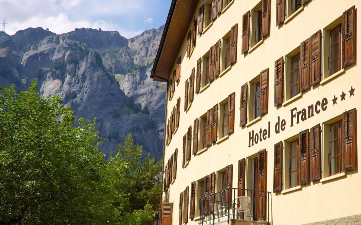 Außenansicht Thermal Hotels & Walliser Alpentherme