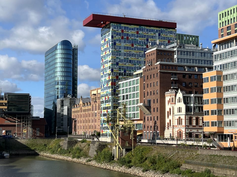 Außenansicht INNSiDE by Meliá Düsseldorf Hafen
