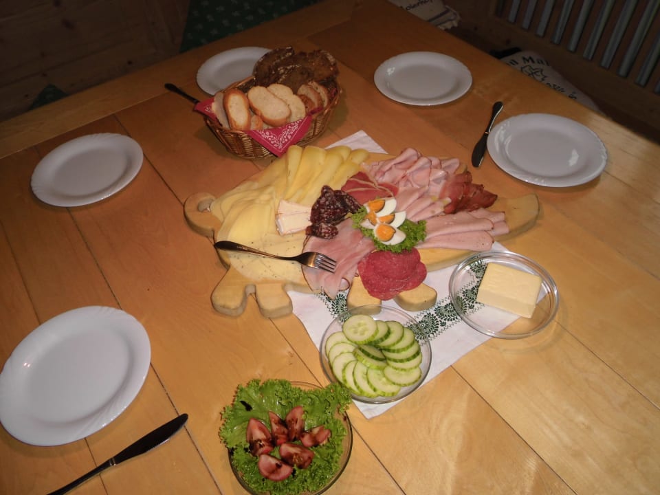Brotzeitplatte vom Moierhof  Moierhof