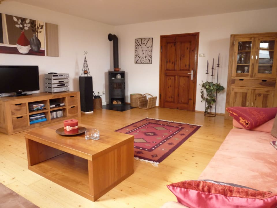 Wohnzimmer Fewo "Weitblick" (Ansicht 2) Ferienwohnungen Moierhof