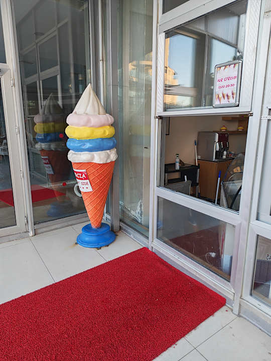 Gastro Narcia Resort Side