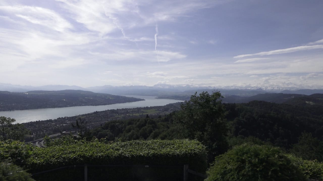 Ausblick Hotel UTO KULM car-free hideaway in Zurich