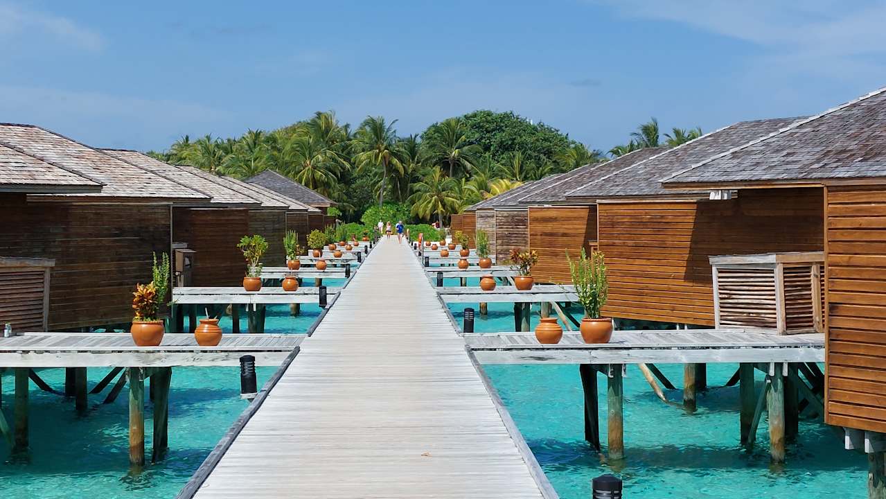 Außenansicht Vilamendhoo Island Resort & Spa