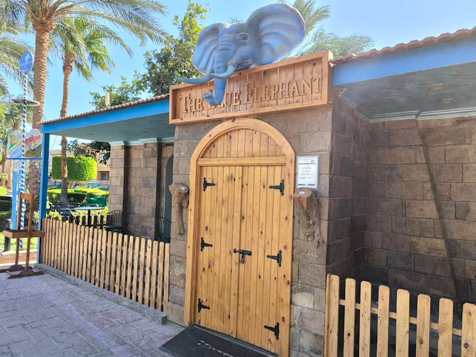 Gastro Golden Beach Resort