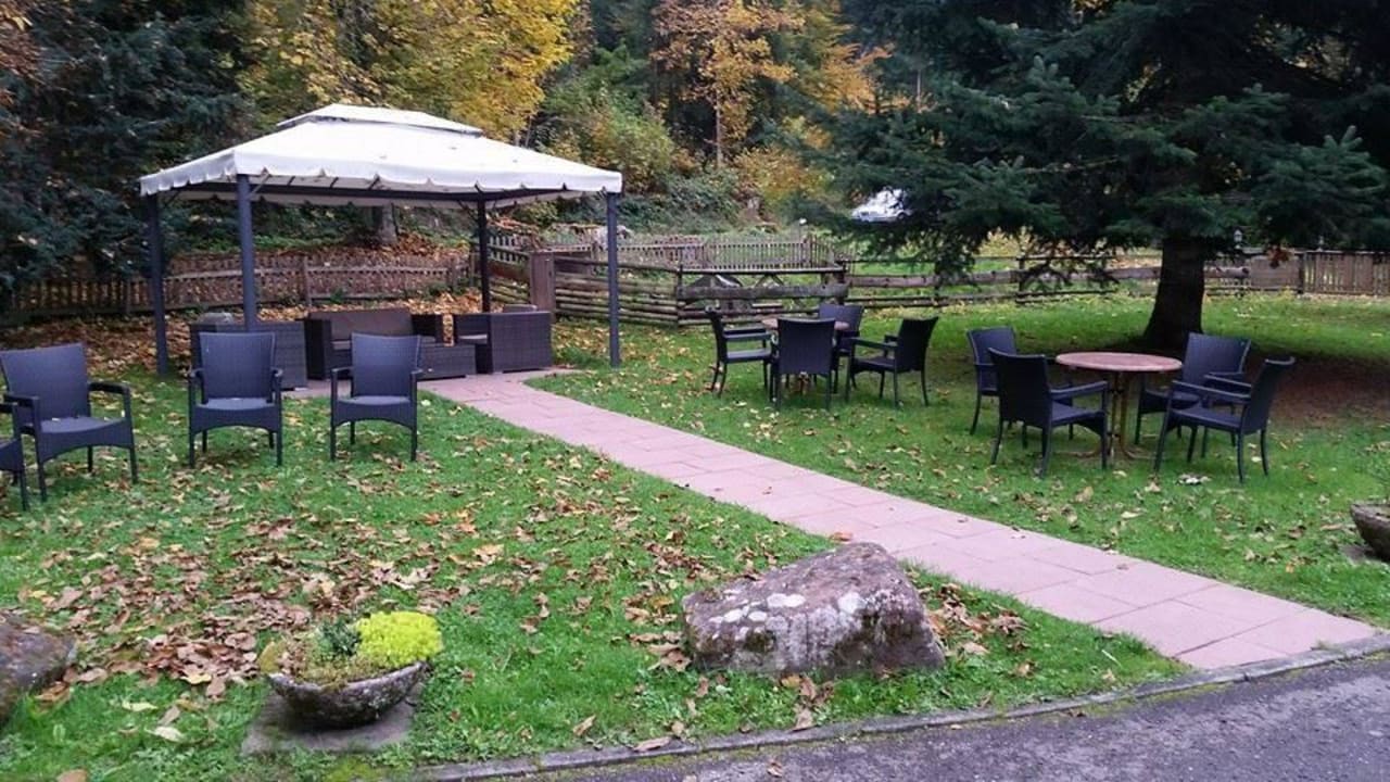 Pavillon mit Gartenanlage Hotel Der Lautenbachhof