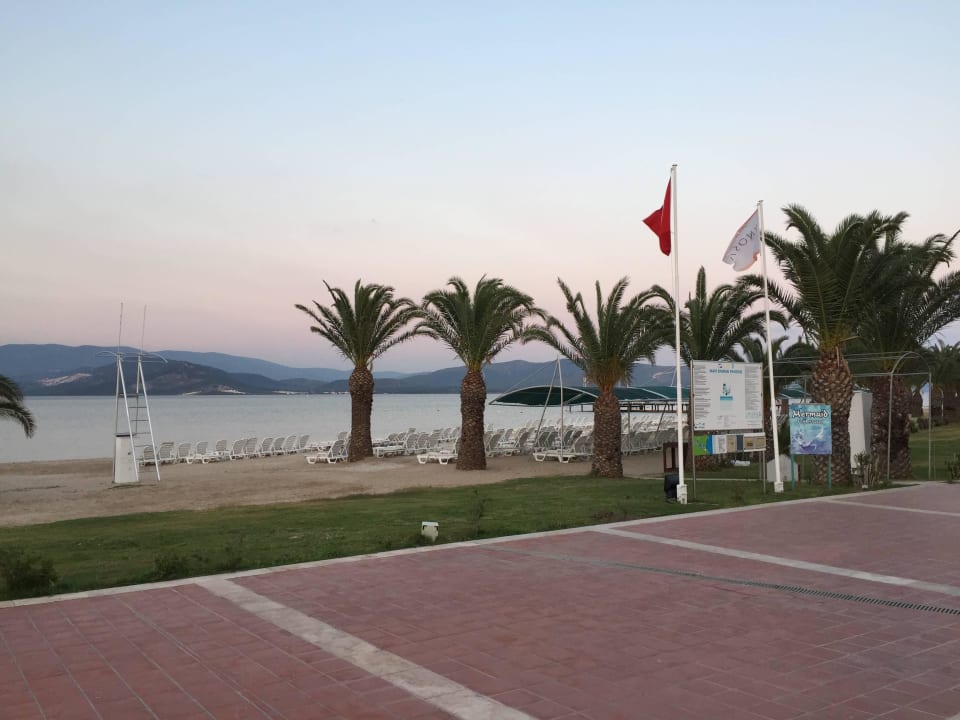 Strand Venosa Beach Resort & Spa