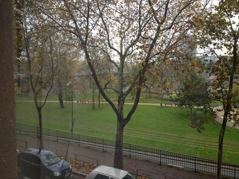 2 Hotel Ibis Frankfurt Centrum