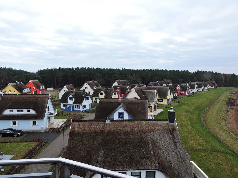 Landseite FeWo Leuchtturm (Dünenresidenz)