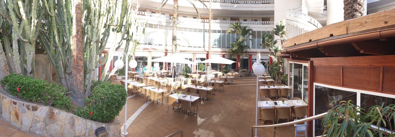 Gastro HL Miraflor Suites Hotel