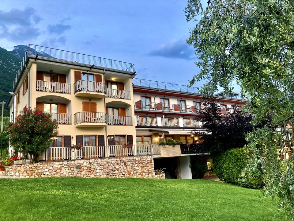 Außenansicht Park Hotel Val Di Monte