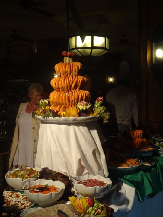 Prawns turm beim Diner de navidad Hotel Riu Karamboa