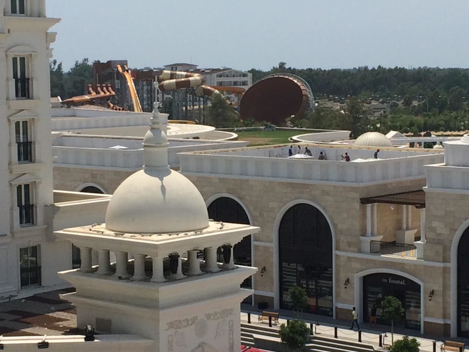 Blick vom Balkon The Land of Legends Kingdom Hotel