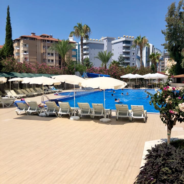Pool Simply Fine Hotel Alize