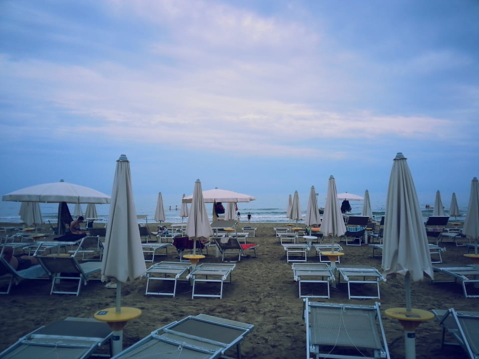 Strand  Hotel Pigalle