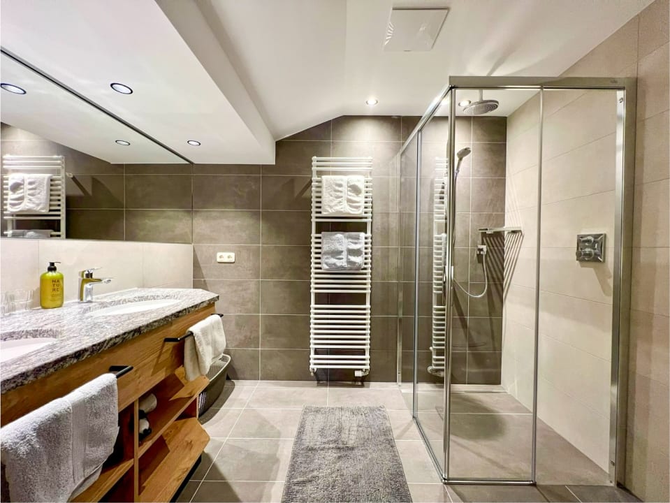 Zimmer Apartment Pale