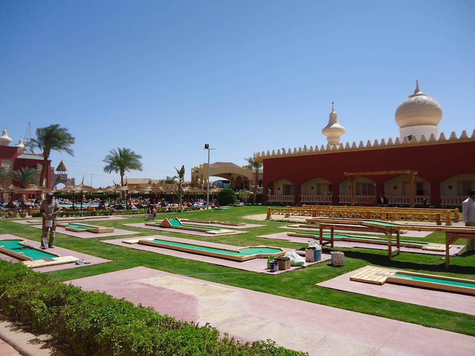 Территория Pickalbatros Alf Leila Wa Leila Resort - Neverland Hurghada