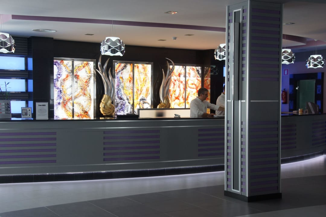 Reception neu gestaltet Hotel Riu Nautilus - Adults only