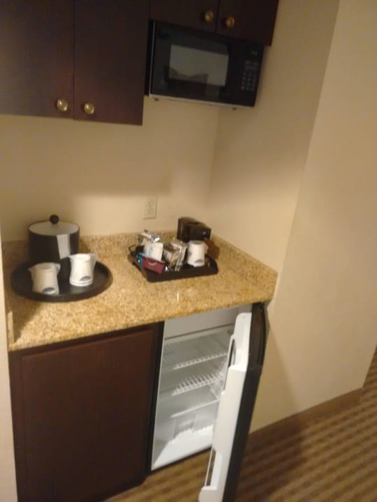 Kleine Küchenzeile auf dem Zimmerflur Hotel Hampton Inn Palm Beach Gardens