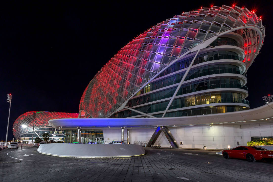 Ansicht bei Nacht W Abu Dhabi - Yas Island