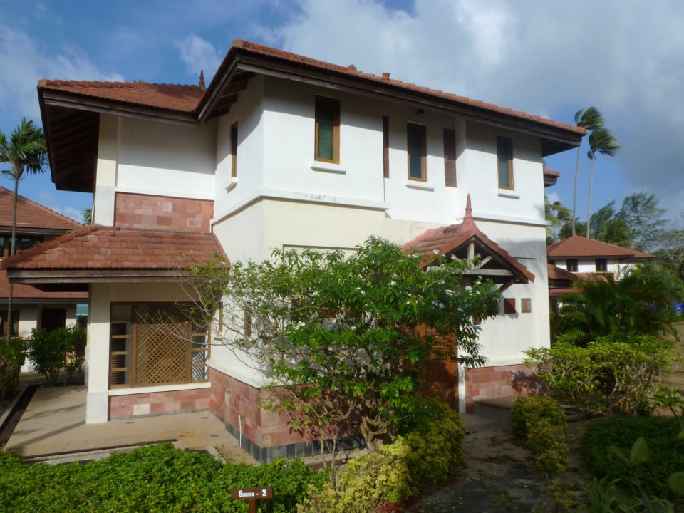 Domek z zewnątrz Banyu Biru Villa