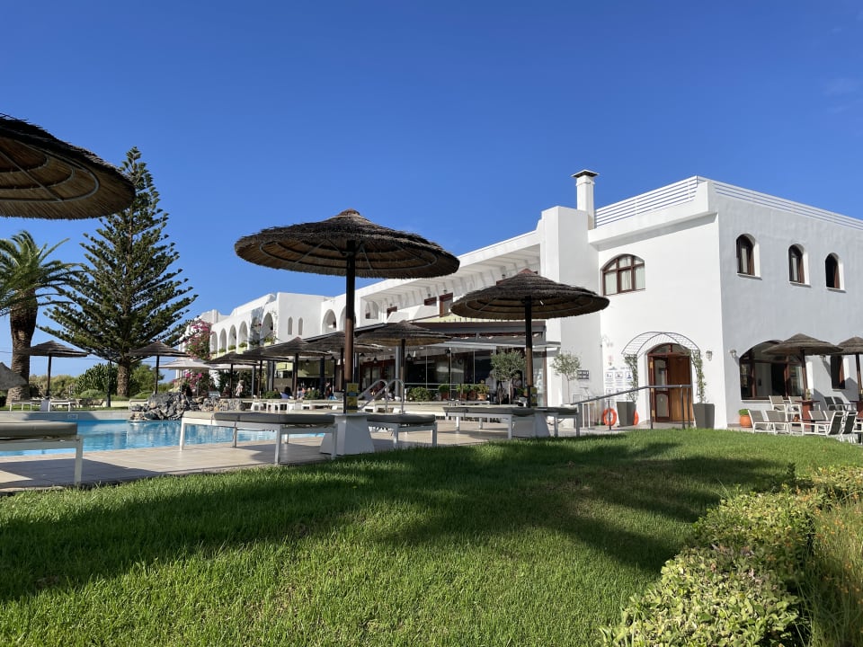 Außenansicht Alianthos Garden Hotel