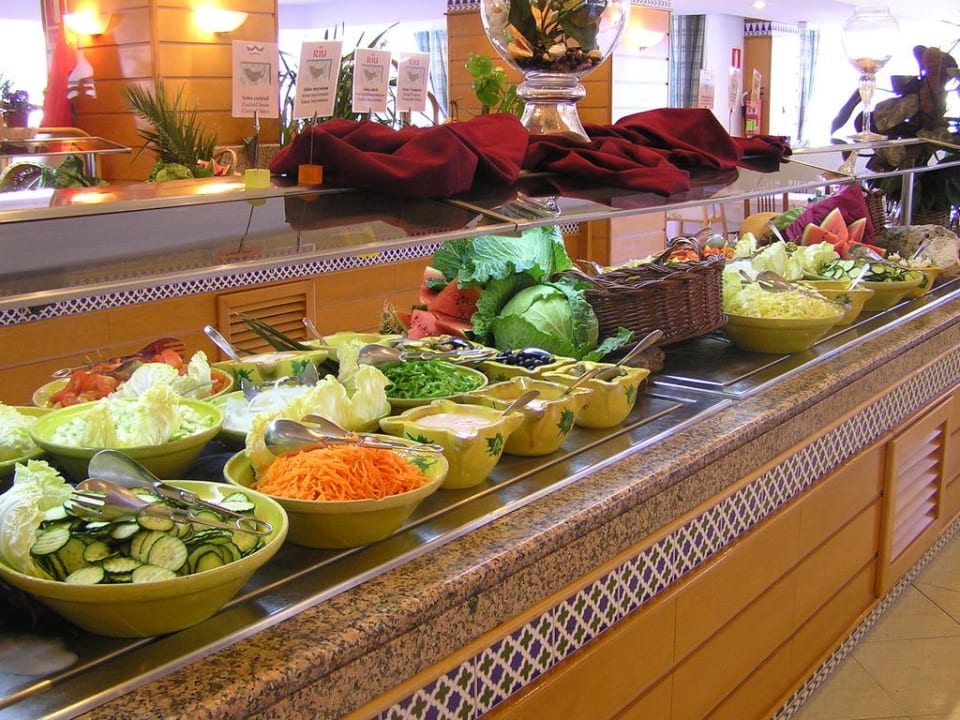 Salatbüffet Flipflop Cala Romantica
