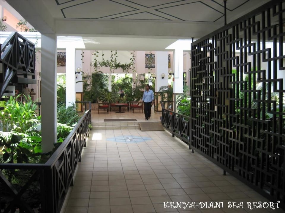 Blick zum Haupteingang Diani Sea Resort