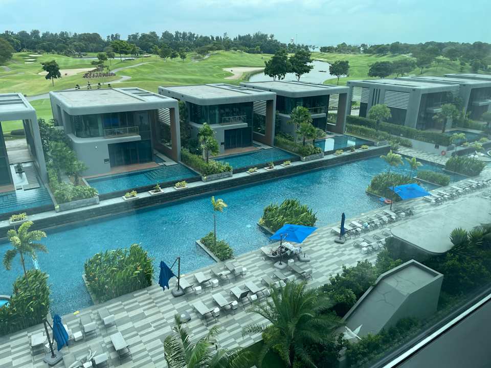 Pool Dusit Thani Laguna Singapore