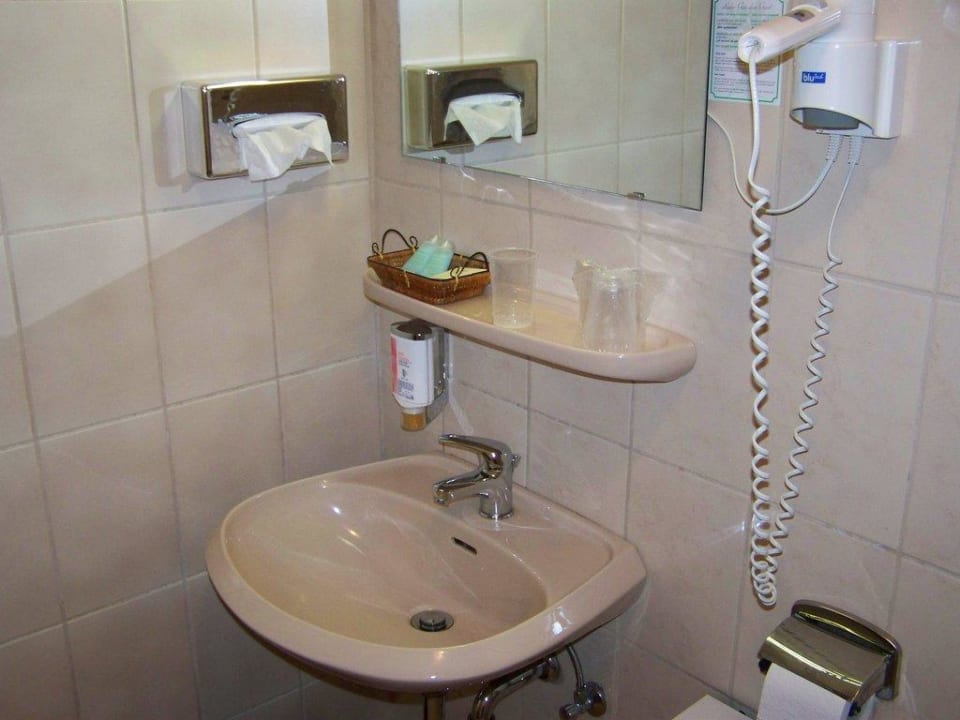 Bad Hotel Residence am Hauptbahnhof