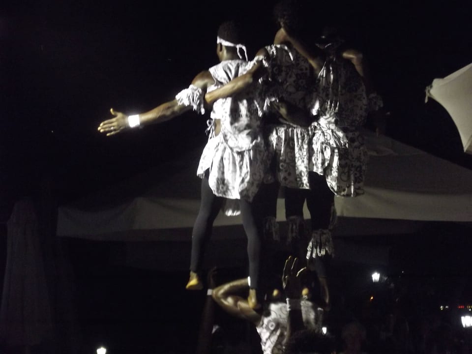 Afrikanischer Abend Clover Magic Nova Beach