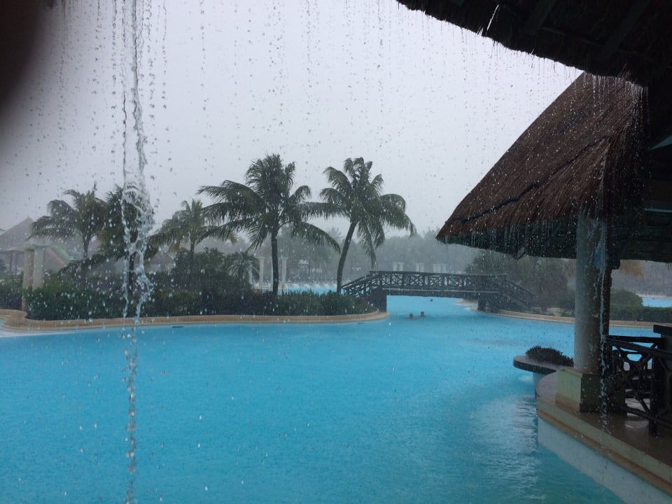 Pool Fiesta Kantenah Paladium Grand Resort & Spa