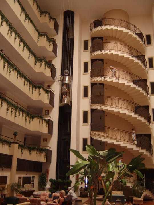Treppe und Aufzug Hotel Royal Garden Beach