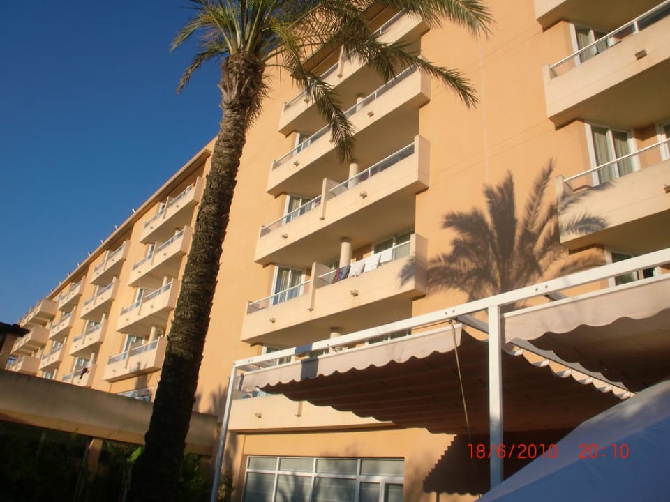 Blick vom Aussenbereich des Speisesaals Garbí Cala Millor