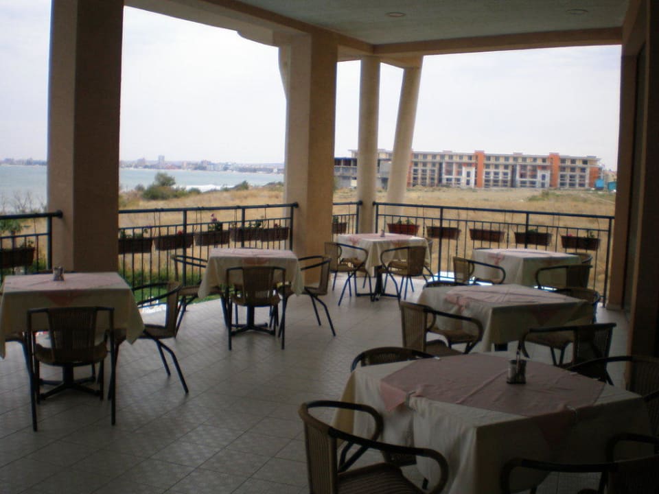Aussenbereich Restaurant Menada Sea Wind Apartments