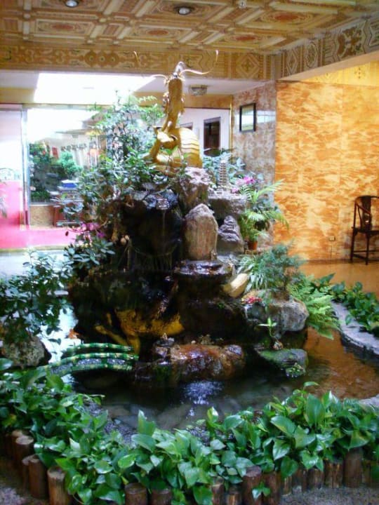 Brunnen mit glückbringendem Drachen The Grand Hotel Taipei