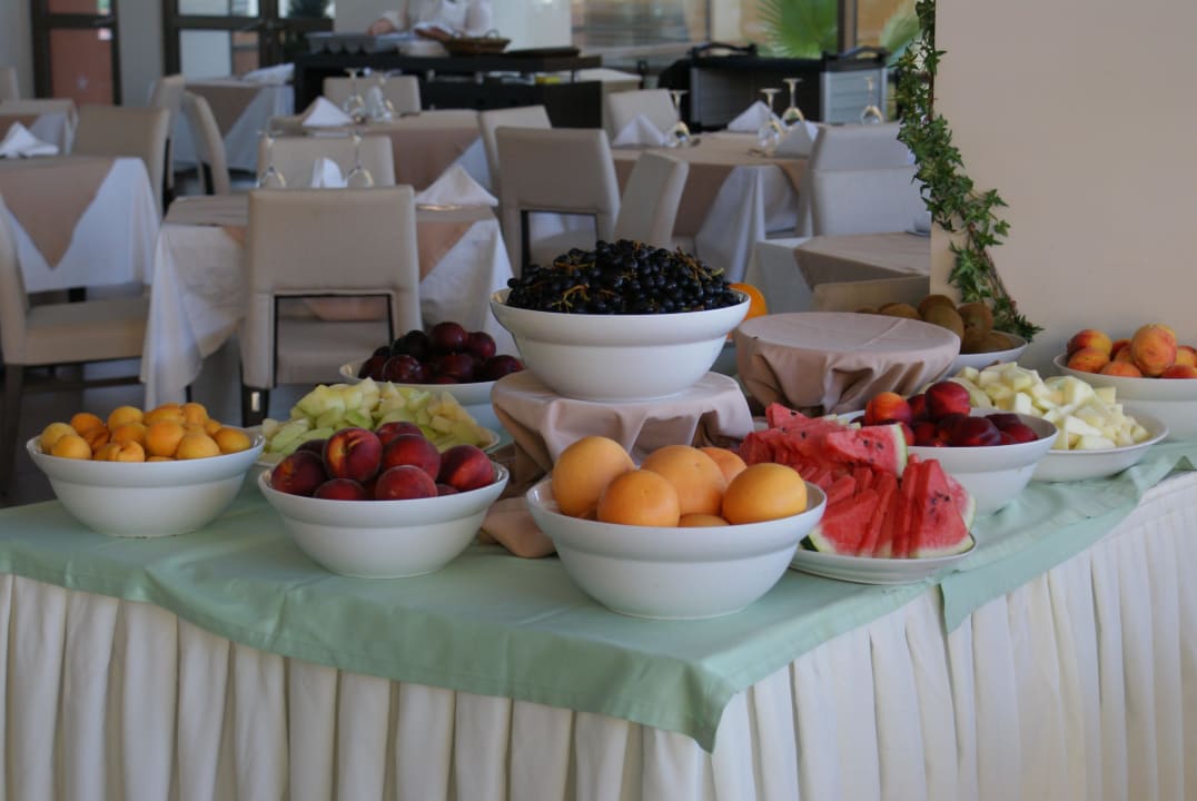 Früchtebar zum Frühstück Astir Odysseus Kos Resort & Spa