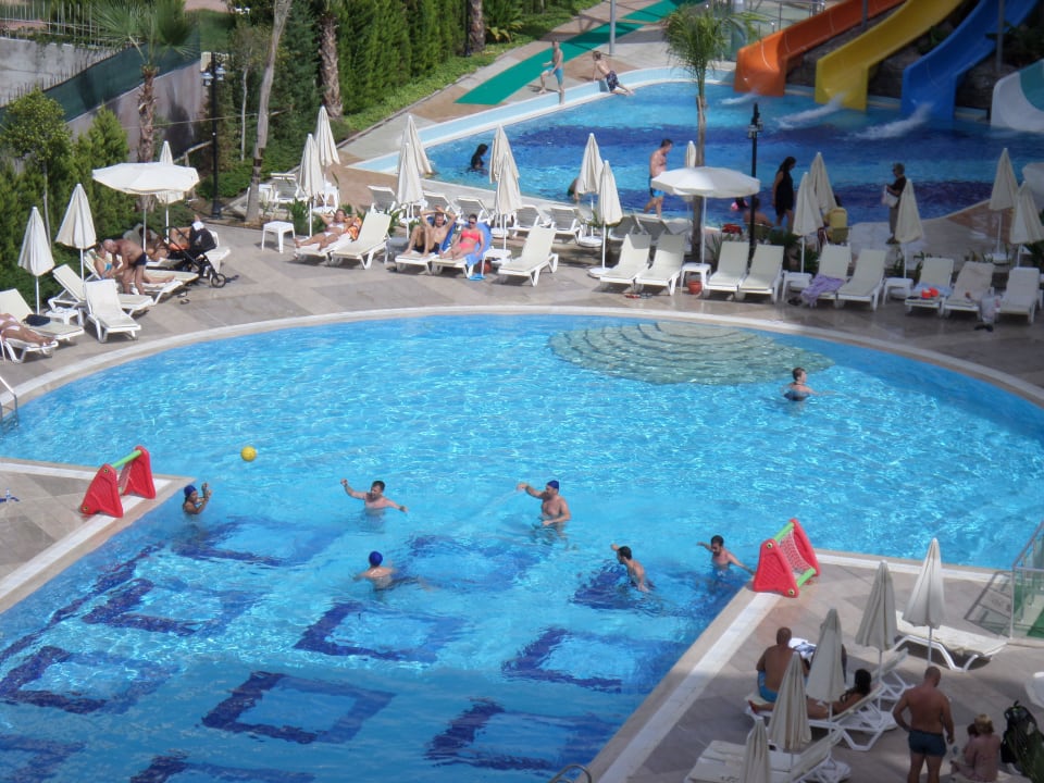 Aqua... Wyndham Garden Lara