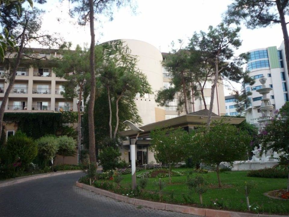 Hotel-vstup do hlavní budovy Papillon Ayscha