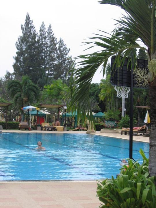 Basen Pinnacle Grand Jomtien Resort