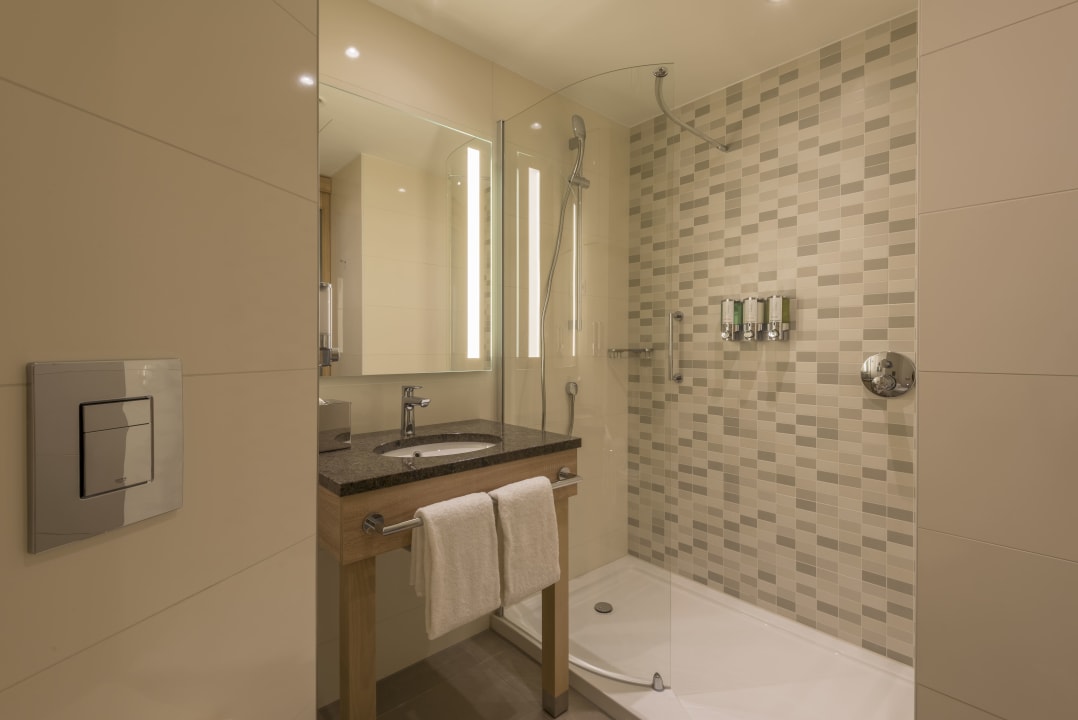 Zimmer Hampton By Hilton Frankfurt Airport