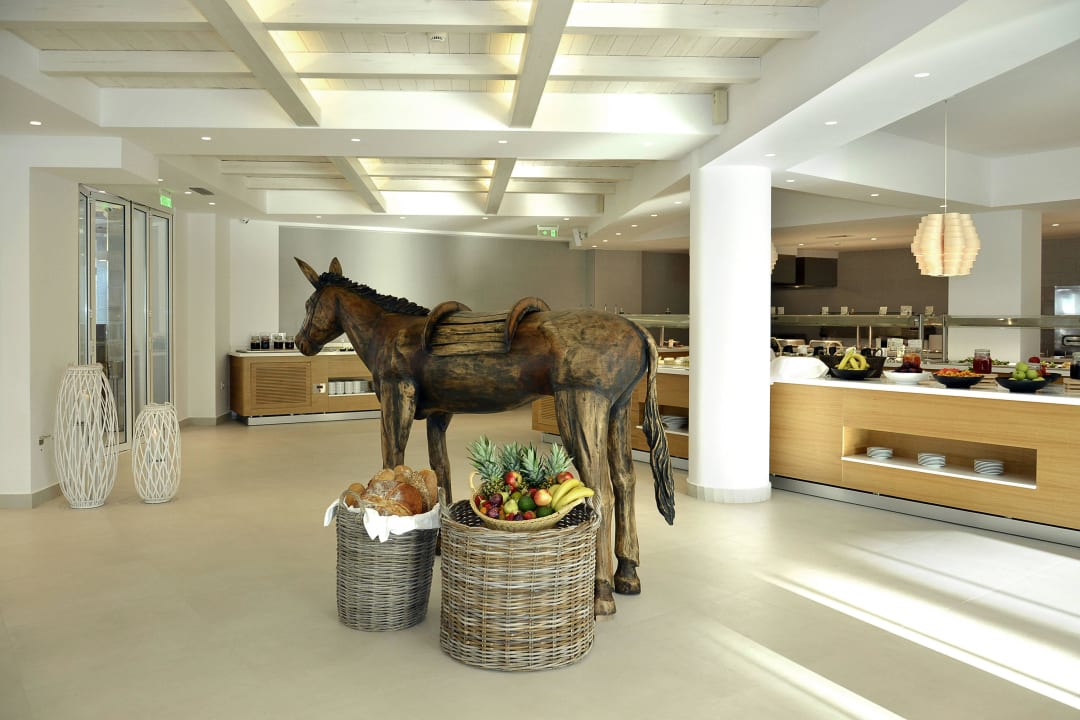 Main Restaurant 'Insula' TUI BLUE Insula Alba