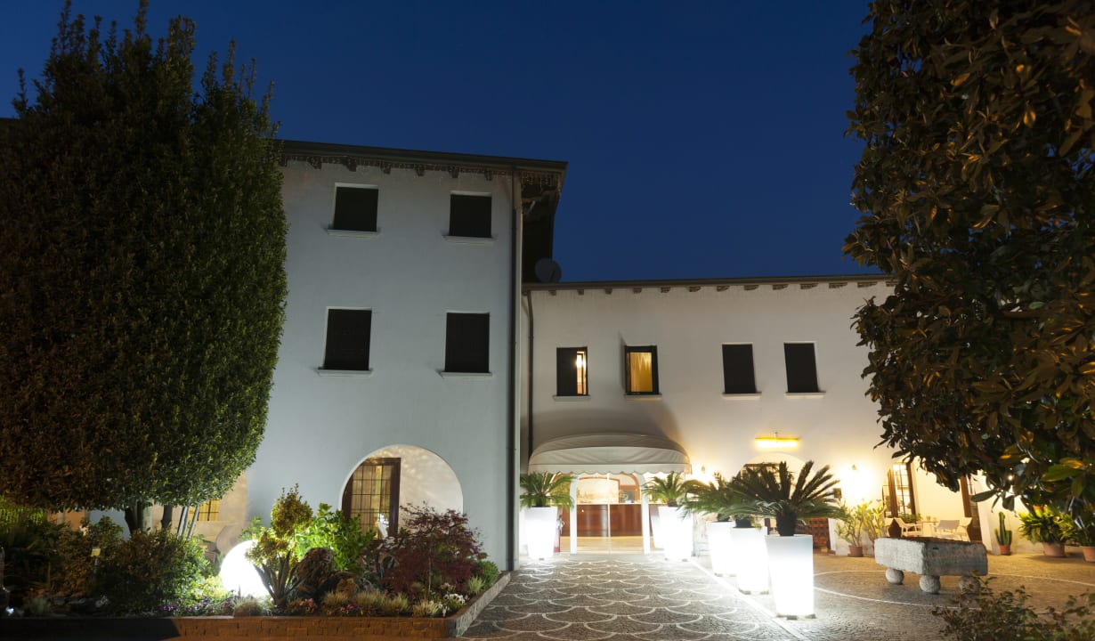 Außenansicht Hotel Prata Verde