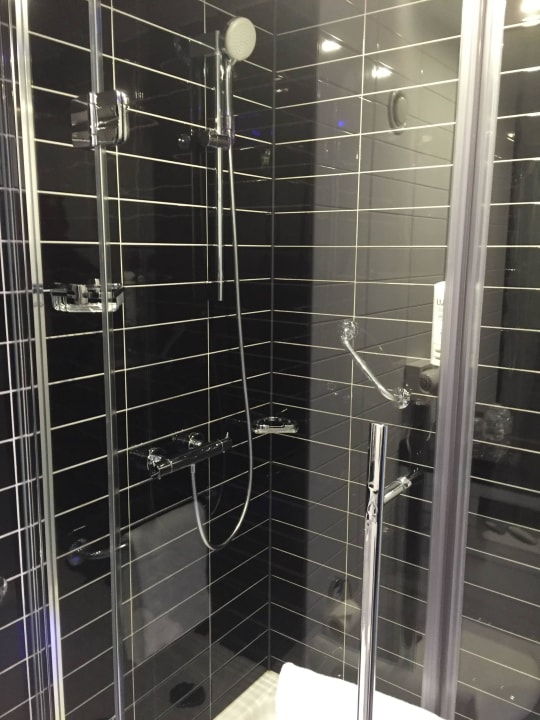 Bad Premier Inn Dresden City Zentrum