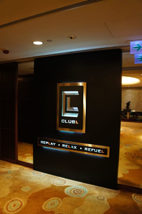 Zugang zur Club-Lounge Cordis Hotel